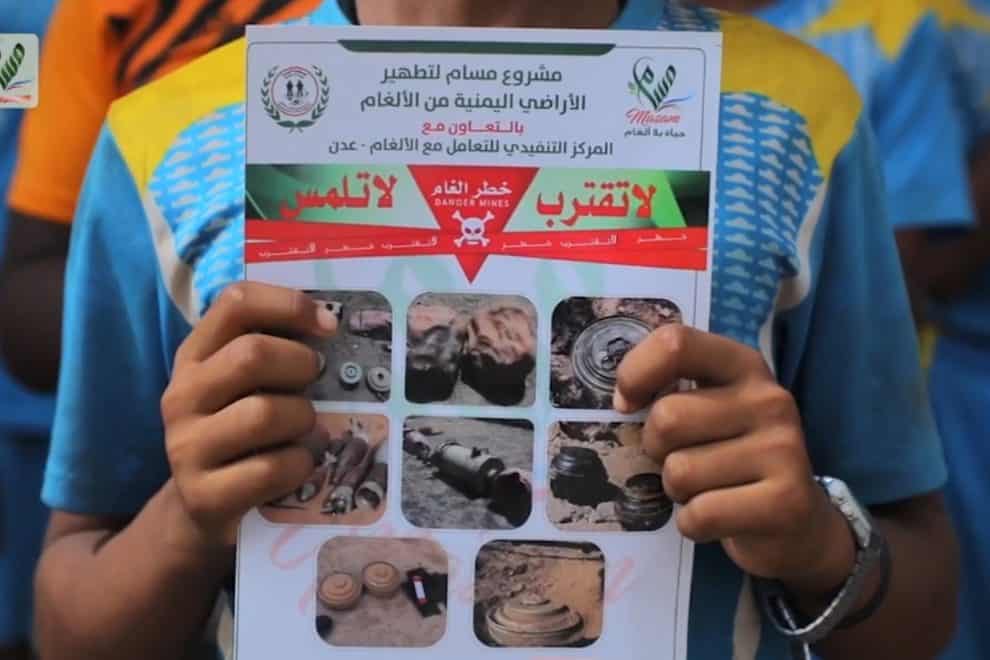 VT 214729TH USA INTERNET RAJAA.00 00 12 20.Still062