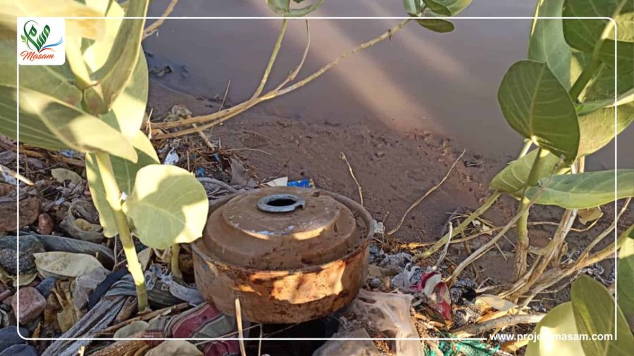 إصابة مدني بانفجار لغم حوثي جرفته السيول في حريب إصابة مدني بانفجار لغم حوثي جرفته السيول في حريب