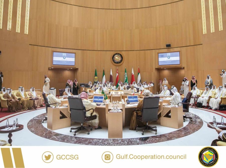 إشادة خليجية بجهود مشروع “مسام” الإنسانية إشادة خليجية بجهود مشروع "مسام" الإنسانية