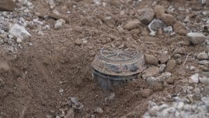 الرئيسية 7 لغم مضاد للأفراد تم الكشف عنه من قبل الفريق 18 مسام