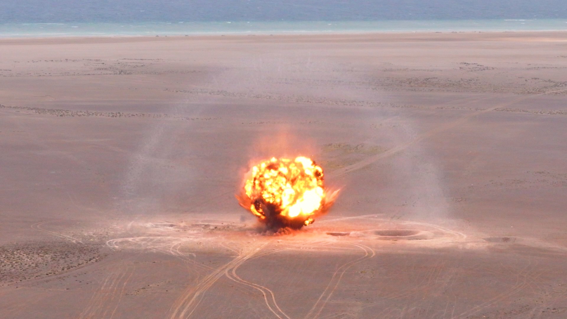 مشروع «مسام» يتلف 4925 قطعة من المخلفات الحربية باب المندب 1 WhatsApp Image 2026 04 08 at 16.46.48